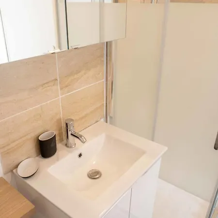 Modern In The Heart Of Chartrons Apartment Bordeaux