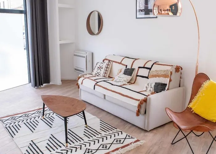 Modern In The Heart Of Chartrons * Burdeos